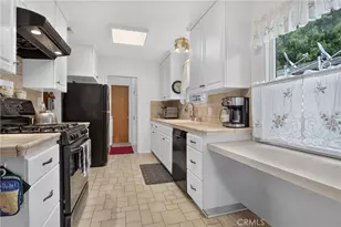 19148 Hart, Reseda, CA 91335 - Photo 15