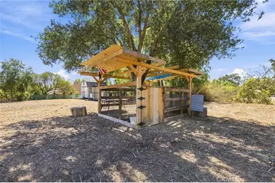 8075 Fruitvale Avenue, Moorpark, CA 93021 - Photo 33