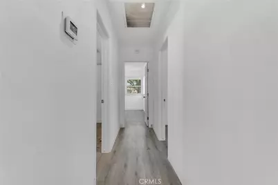 8101 Lemona, Los Angeles, CA 91402 - Photo 11