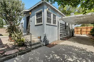 8101 Lemona, Los Angeles, CA 91402 - Photo 23
