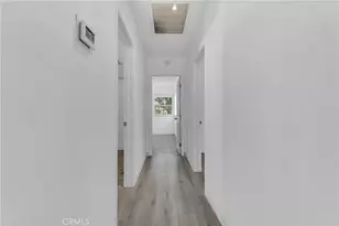 8101 Lemona, Los Angeles, CA 91402 - Photo 11