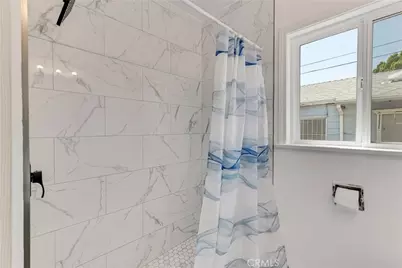 8101 Lemona, Los Angeles, CA 91402 - Photo 13