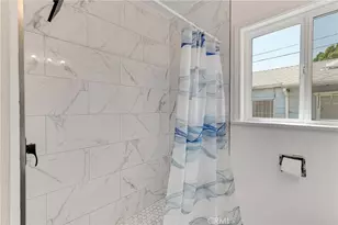 8101 Lemona, Los Angeles, CA 91402 - Photo 13