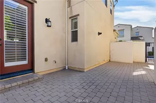 20304 Pienza Ln, Porter Ranch, CA 91326 - Photo 29