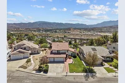28068 Valcour, Canyon Country, CA 91387 - Photo 3