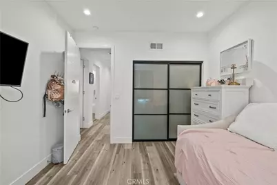 8404 Woodley Place, North Hills, CA 91343 - Photo 19