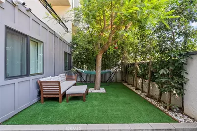 8404 Woodley Place, North Hills, CA 91343 - Photo 3