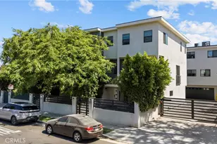 8404 Woodley Pl, North Hills, CA 91343 - Photo 29