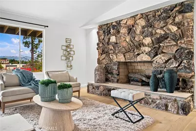 20164 Santa Rita, Woodland Hills, CA 91364 - Photo 5