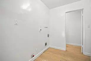 20164 Santa Rita, Woodland Hills, CA 91364 - Photo 21