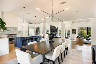 4234 Alhama Drive, Woodland Hills, CA 91364 - Photo 9