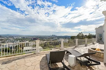 8527 Hedges Way, Los Angeles, CA 90069 - Photo 17