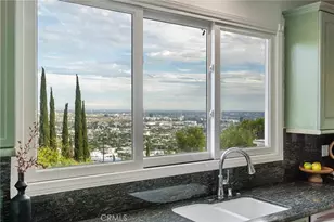 8527 Hedges Way, Los Angeles, CA 90069 - Photo 33