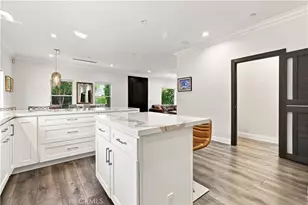 430 N Parish Pl, Burbank, CA 91506 - Photo 11