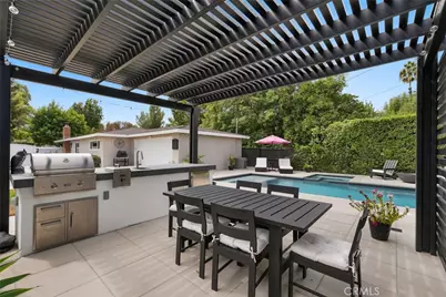 22641 Dolorosa, Los Angeles, CA 91367 - Photo 23