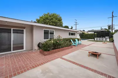 22641 Dolorosa, Los Angeles, CA 91367 - Photo 19