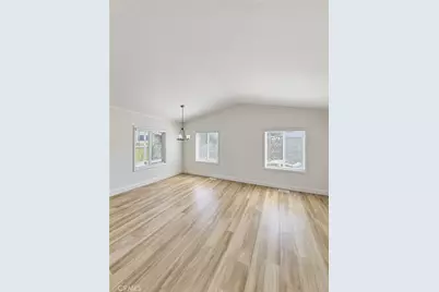 26 Coronado, Mission Hills (San Fernando), CA 91345 - Photo 5