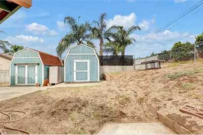 13905 Rex, Sylmar, CA 91342 - Photo 35