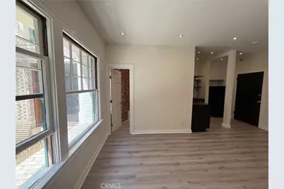 2121 James M Wood #110, Los Angeles, CA 90006 - Photo 7