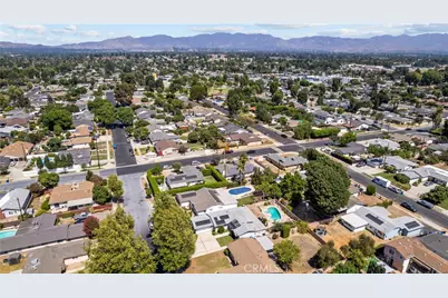 8842 Sophia, North Hills, CA 91343 - Photo 43