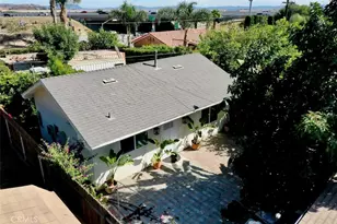 11454 Sunburst St, Sylmar, CA 91342 - Photo 51