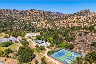 10415 Larwin, Chatsworth, CA 91311 - Photo 35