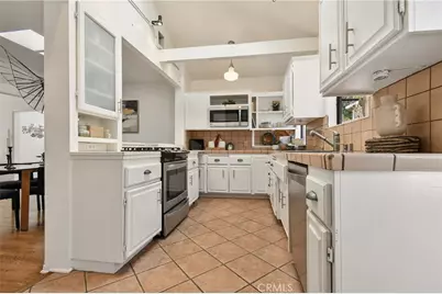 5546 Strohm, North Hollywood, CA 91601 - Photo 21
