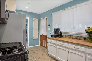 8330 Stansbury Ave, Panorama City, CA 91402 - Photo 13