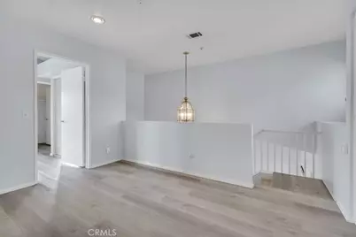 11954 Edgecliff Avenue, Sylmar, CA 91342 - Photo 27