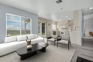 11954 Edgecliff Ave, Sylmar, CA 91342 - Photo 5