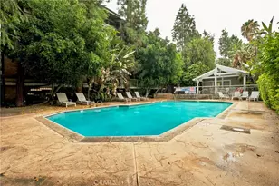 18324 Clark, Tarzana, CA 91356 - Photo 23