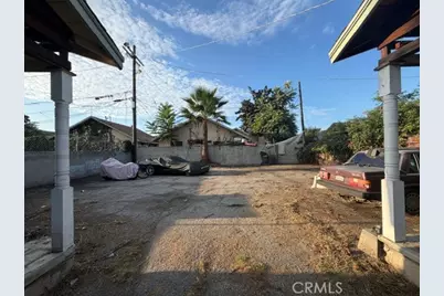 1094 W 39th, Los Angeles, CA 90037 - Photo 5