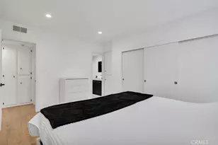 1015 N Michillinda, Pasadena, CA 91107 - Photo 17