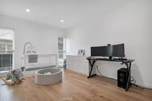 1015 N Michillinda, Pasadena, CA 91107 - Photo 19