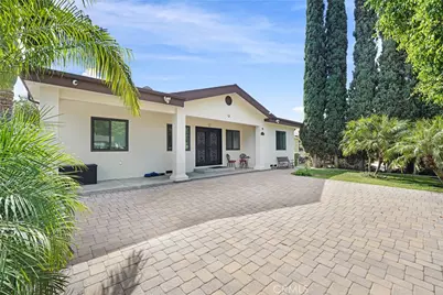 5854 Satsuma, North Hollywood, CA 91601 - Photo 1