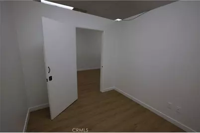 19737 Ventura Boulevard #204, Woodland Hills, CA 91364 - Photo 19