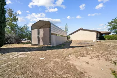 7684 Oakwood Avenue, Hesperia, CA 92345 - Photo 17
