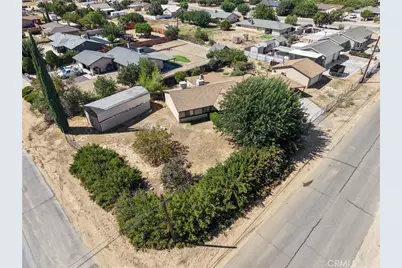 7684 Oakwood Avenue, Hesperia, CA 92345 - Photo 5