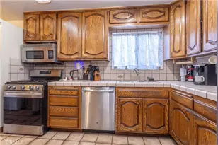 10118 Telfair, Pacoima, CA 91331 - Photo 11