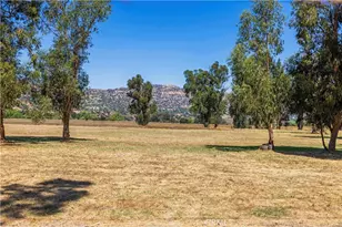23709 Community St, West Hills, CA 91304 - Photo 67