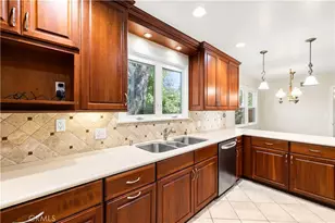 23709 Community St, West Hills, CA 91304 - Photo 27