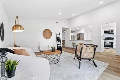 28189 Foxlane, Canyon Country, CA 91351 - Photo 5