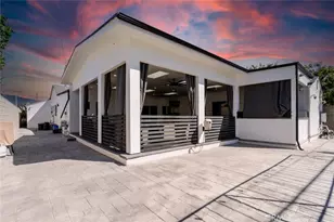 12608 Califa St, Valley Village, CA 91607 - Photo 13