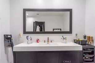 12608 Califa St, Valley Village, CA 91607 - Photo 45