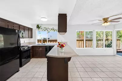 2347 Viewridge Place, Escondido, CA 92026 - Photo 13