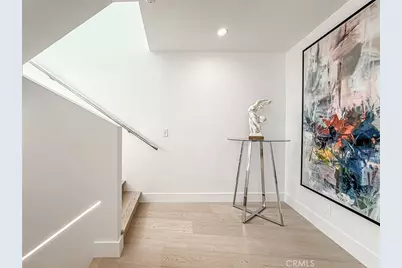 5130 Medina, Woodland Hills, CA 91364 - Photo 11