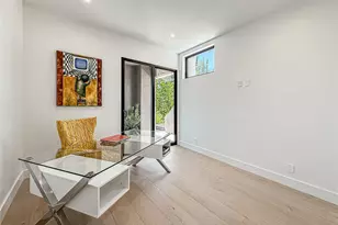 5130 Medina, Woodland Hills, CA 91364 - Photo 37