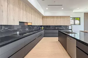 5134 Medina, Woodland Hills, CA 91364 - Photo 17
