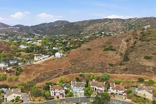 5748 Velvet Oak Ct, Simi Valley, CA 93063 - Photo 3