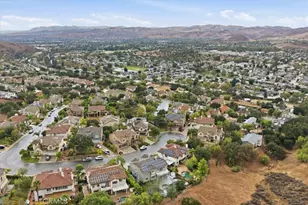 5748 Velvet Oak Ct, Simi Valley, CA 93063 - Photo 5